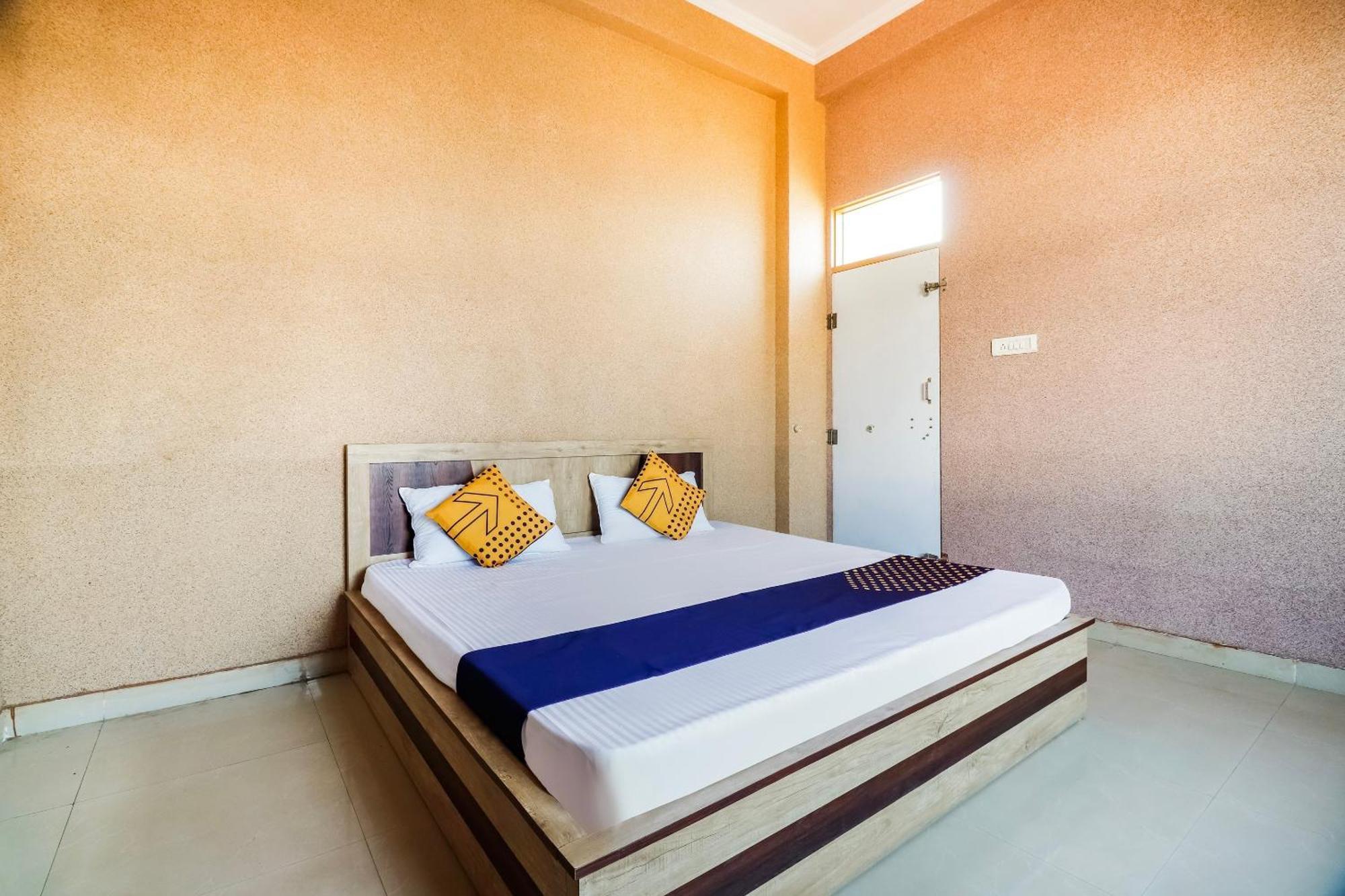 Spot On 68319 Hotel Nakhralo Rajasthan Resort جايبور المظهر الخارجي الصورة